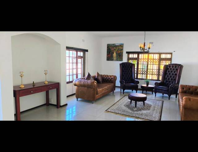 7 BEDROOM HOUSE FOR SALE IN WILDERNESS CENTRAL